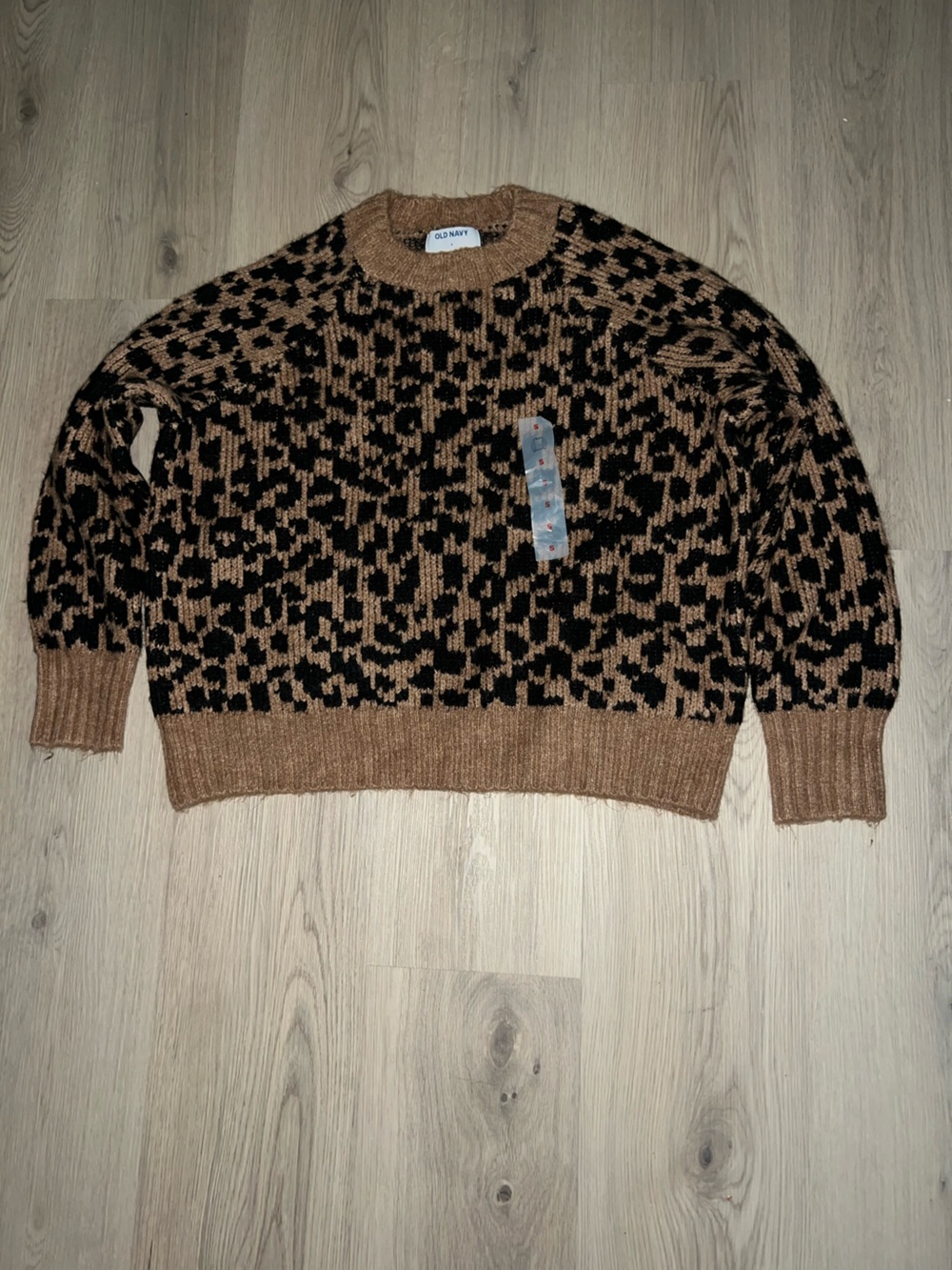 Old Navy Animal Print Sweater Size S NWT